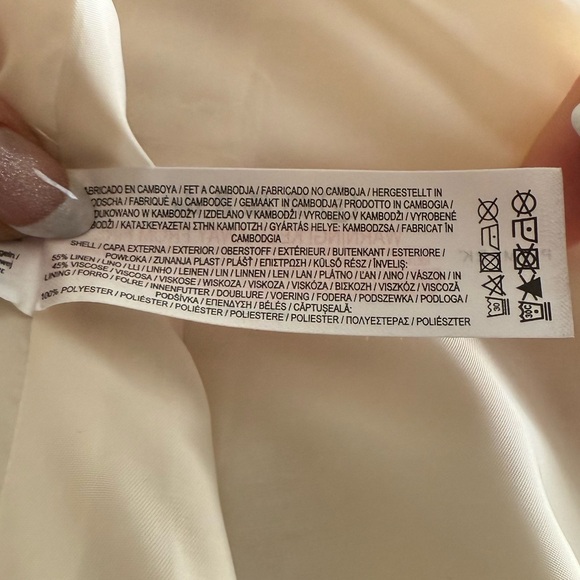 Women's Cream Double-Breasted Lightweight Jacket - Picture 11 of 12